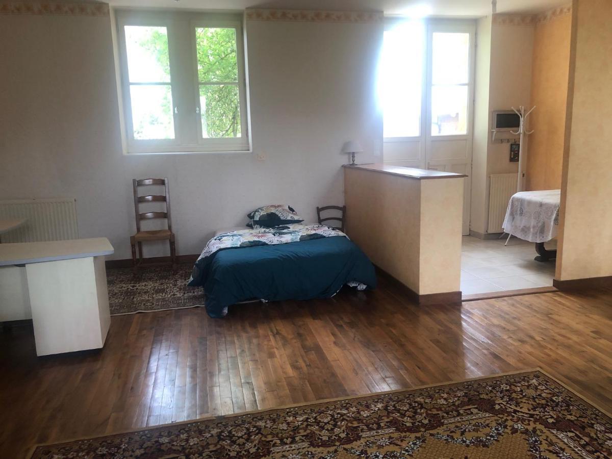 Chanzeaux Gite -Belle Maison Dans Une Ancienne Ecole-Tarif Reduit Hors We ! מראה חיצוני תמונה